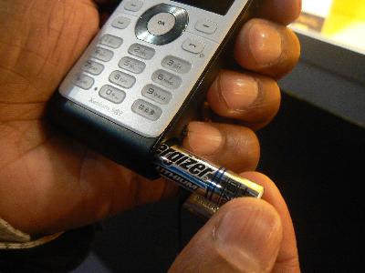 philips-battery-aaa-phone.jpg