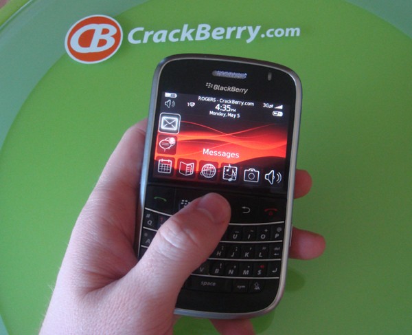 Blackberry 9000 رسميا الاثنين القادم ؟؟ 3