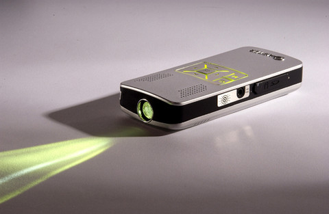 Pico Projector يحصل على تطويرات و الأمل في الحصول على أصغر جهاز عرض في العالم يزداد 3