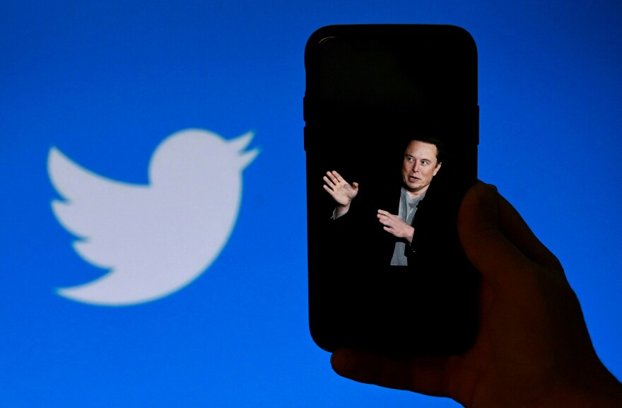 تويتر تمنع المصادقة الثنائية عبر الرسائل القصيرة لغير مشتركي Twitter Blue 1