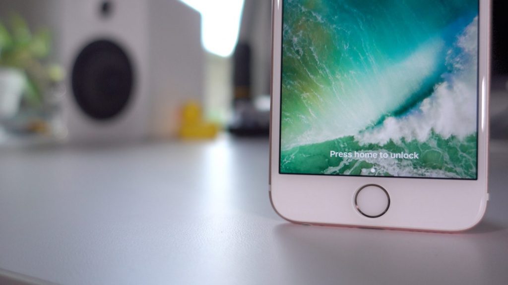 بالفيديو : هواتف الايفون على iOS 10 تتجمد في هذه الحالة 1
