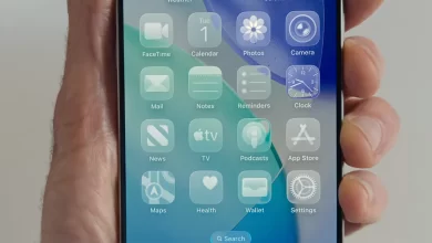 تحديث iOS 26.1 يُتيح لك جعل واجهة Liquid Glass أكثر ضبابية