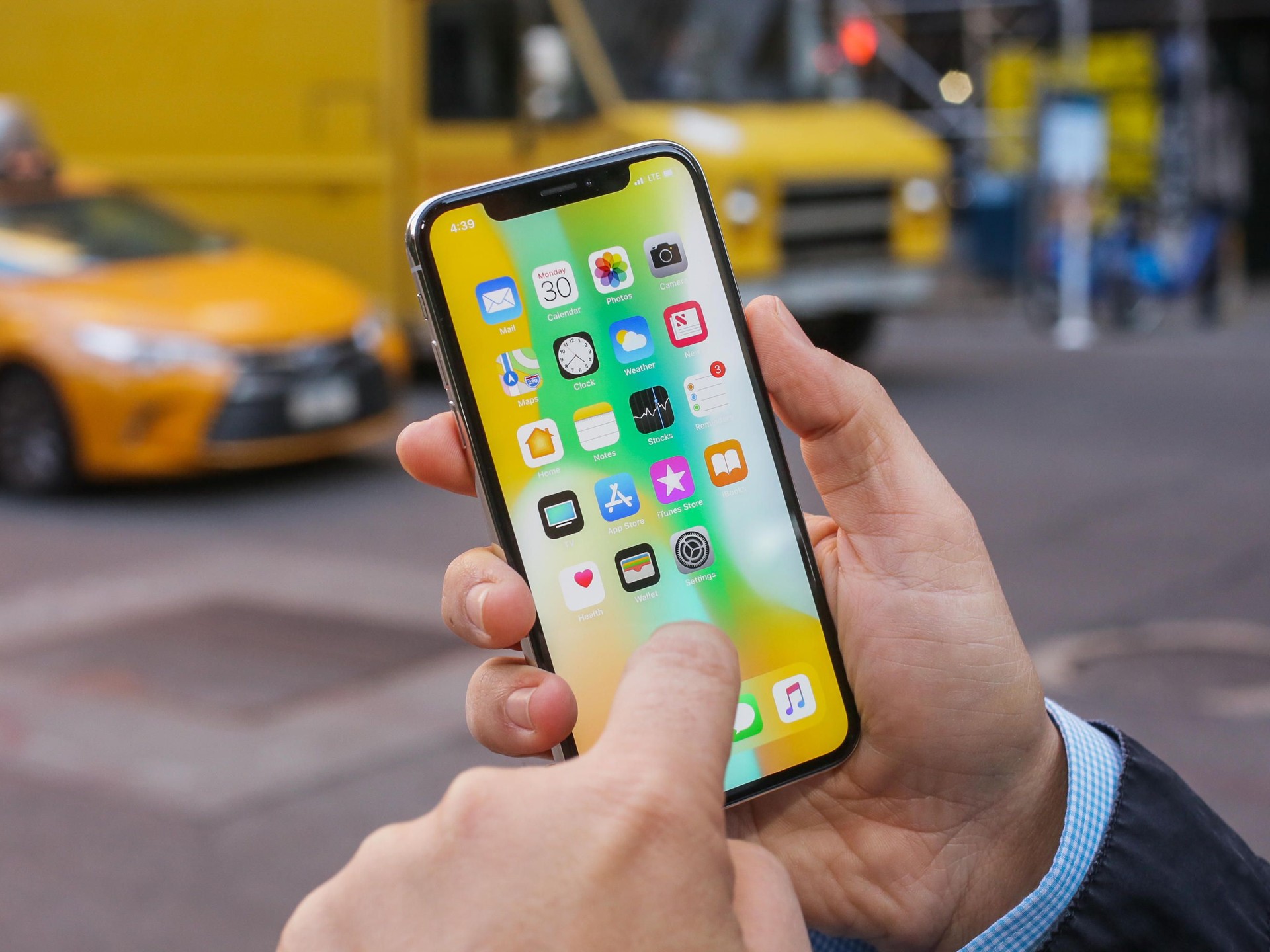 تطبيقات والعاب احترافية للآيفون بقيمة 60 دولار يمكنك تحميلها مجانا الان 11 تطبيقات والعاب احترافية للآيفون بقيمة 60 دولار يمكنك تحميلها مجانا الان