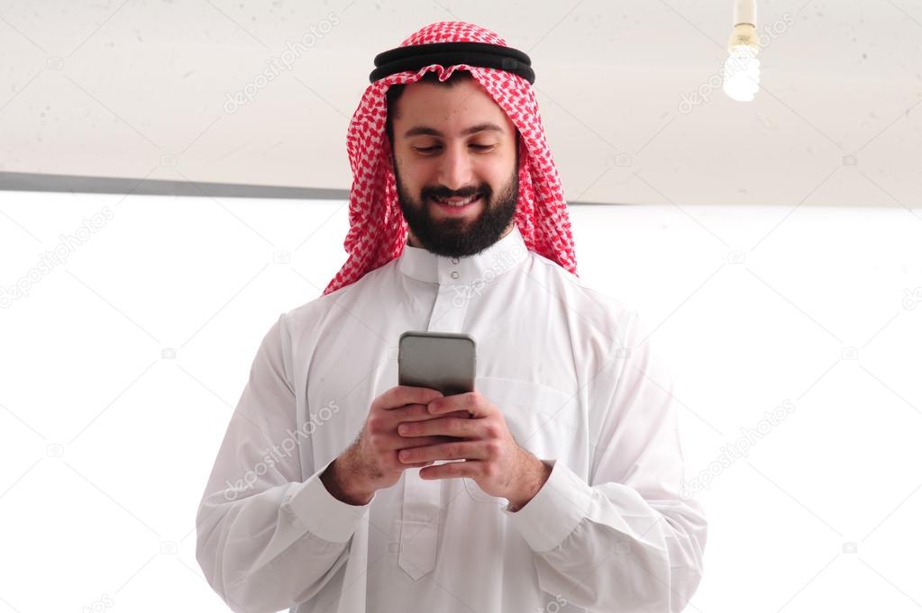 توقعات سوق الهواتف الذكية في السعودية 2024 11 توقعات سوق الهواتف الذكية في السعودية 2024