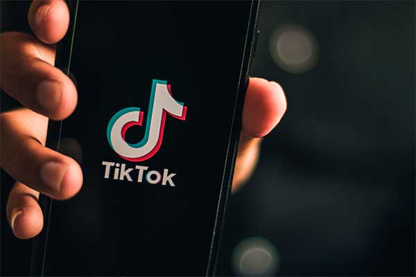 كيف تنشر فيديو TikTok ناجح 12 كيف تنشر فيديو TikTok ناجح 1