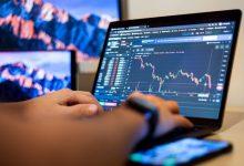 كيفية اختيار منصة تداول والوصول إلى الأسواق العالمية بأمان