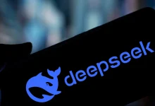 كيف تكشف DeepSeek أسرار الكون من خلال نموذج رياضي جديد؟