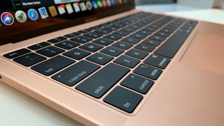 عملاء Apple MacBook سيحصلون على تعويضات باجمالي 50 مليون دولار بسبب لوحة المفاتيح 1