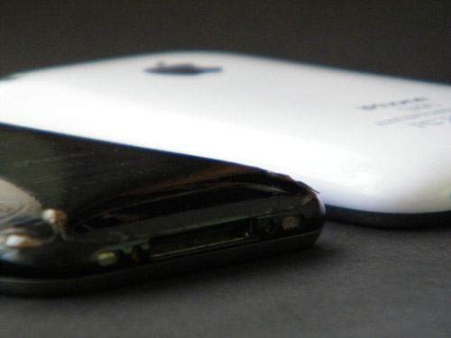 close-up-iphone-3g-and-3gs