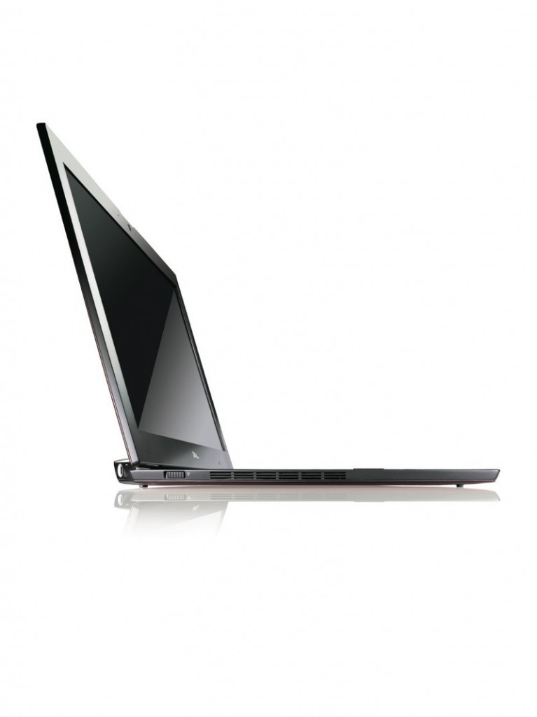 ديل تعود الى قلب الإبتكار مع Latitude Z 600 6