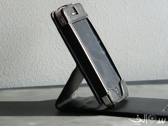 capdase-iphone-4-leather-fold-case-1