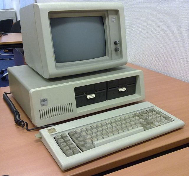 IBM تحتفل بمرور 30 عام على إطلاق أول حواسبها الشخصية 1