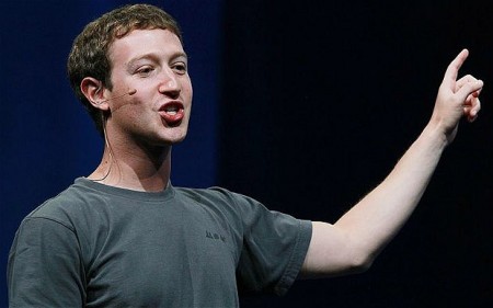 رقم قياسي جديد في الانترنت : نصف مليار زائر في يوم واحد لموقع الفيس بوك 3