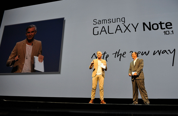 سعيا لمنافسة الايباد : سامسونج تعلن عن تابلت Galaxy Note 10.1 1