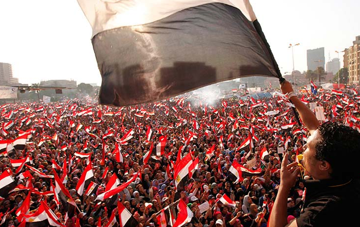 الشبكات الاجتماعية تشعل الساحة السياسية المصرية في الساعات الاخيرة 8