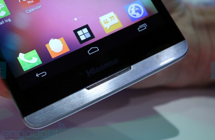 Hisense-X1-is-now-the-largest-screened-smartphone-at-6.8-inches (1)
