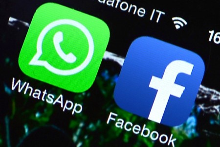 Privacy advocates asked regulators to halt Facebook acquisition of WhatsApp