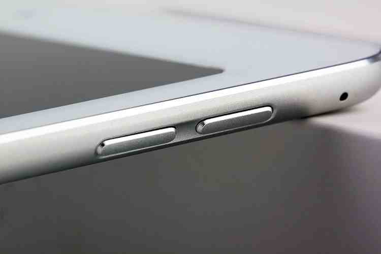 Alleged-iPad-Air-2iPad-6-dummy-design-leaks-out-Touch-ID-fingerprint-scanner-is-a-go (5)