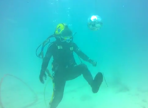 31 يوم تحت الماء مع كاميرا نوكيا لوميا 1020 7