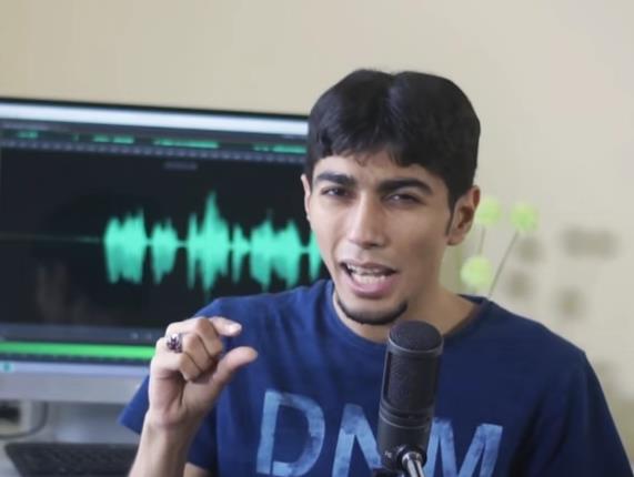 فيديو يوضح مزايا ماك بوك أبل الجديد 1