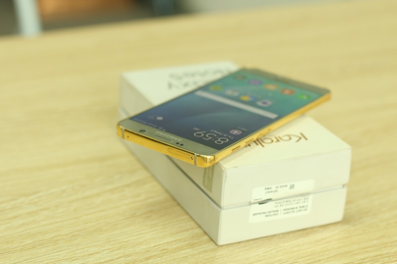 The-gold-plated-Samsung-Galaxy-Note5 (10)