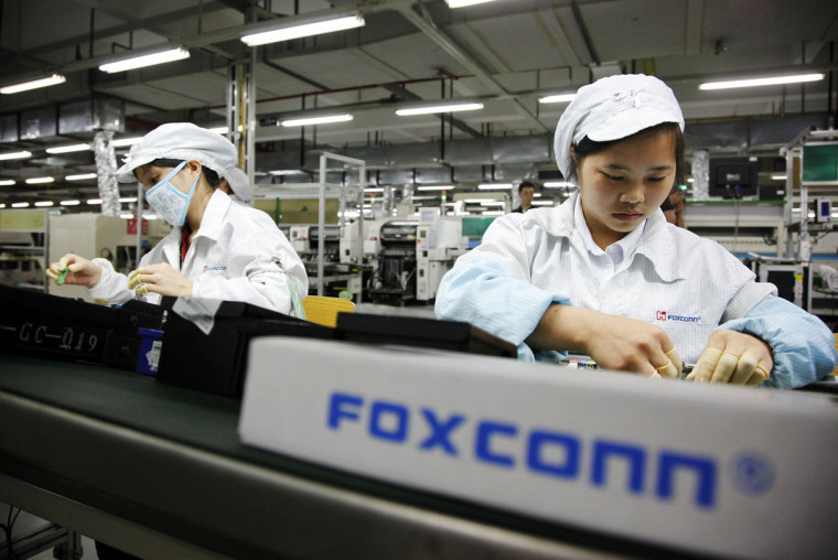 Foxconn تعرض 5.1 مليار دولار لشراء شارب 1