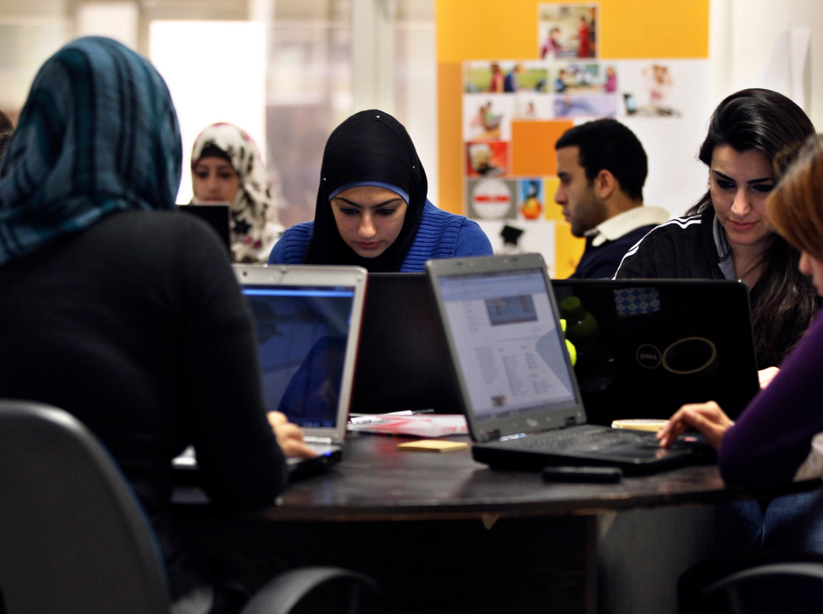 جوجل تنشر بيان عن تعزيز مشاركة المرأة في مجال التكنولوجيا وفي بيئة العمل 3