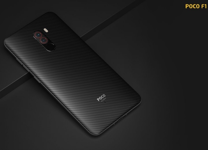 شاومي تطلق هاتف Poco F1 بمواصفات فلاج شيب وسعر مدهش 2