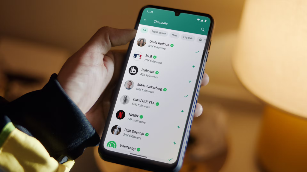 WhatsApp يتيح الان ارسال رسائل صوتية للقنوات - كيف تفعلها 11 WhatsApp يتيح الان ارسال رسائل صوتية للقنوات - كيف تفعلها