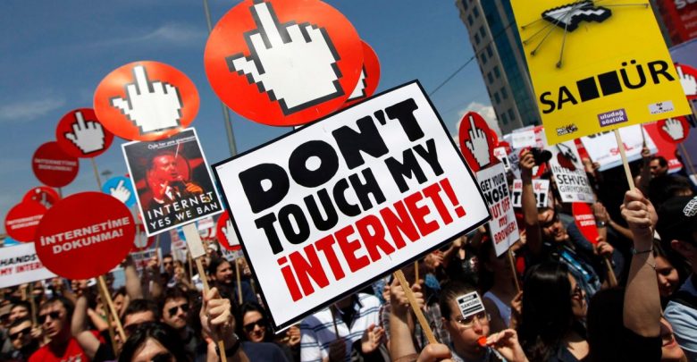 الحكومة التركية تضع الانترنت تحت الرقابة بشكل رسمي