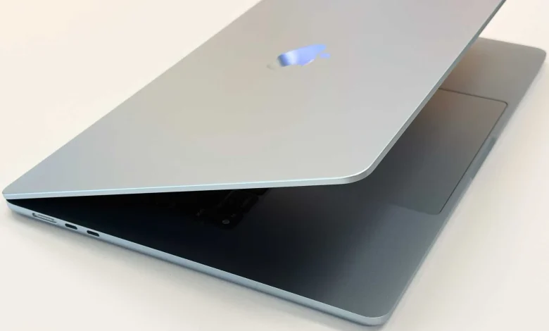 الكود البرمجي لـ macOS 26.3 يؤكد استعداد أبل لإطلاق 3 منتجات جديدة