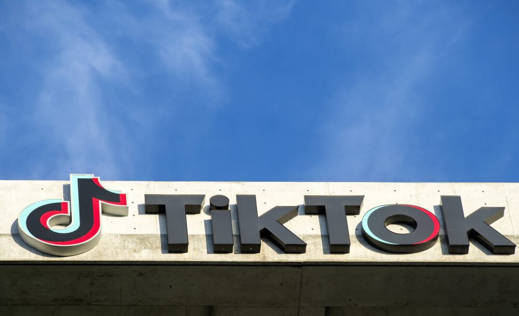 ايطاليا تحظر تيك توك جزئياً بعد وفاة فتاة عمرها 10 سنوات