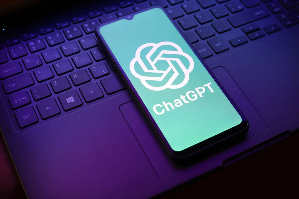 تطبيق ChatGPT يرتقي إلى مرحلة جديدة من الذكاء والتخصيص