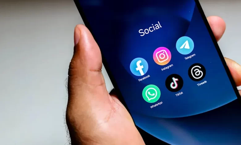 تطبيق إنستغرام يضع شروطًا جديدة