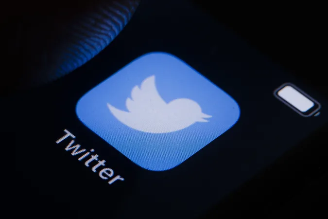 تويتر يعترف بحدوث خرق للبيانات اصاب ملايين الحسابات
