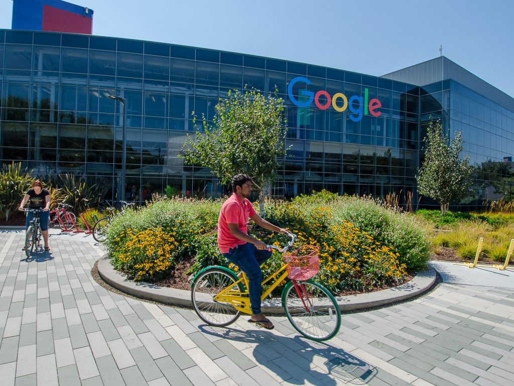 جوجل تواجه دعاوي قضائية في بلدها الام بسبب مبيعات متجر بلاي