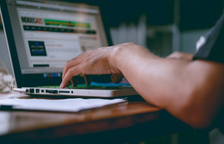 شبكة الفيس بوك تدشن صندوق بقيمة 5 ملايين دولار لمساعدة الصحفيين المحليين على تكوين قاعدة جماهيرية