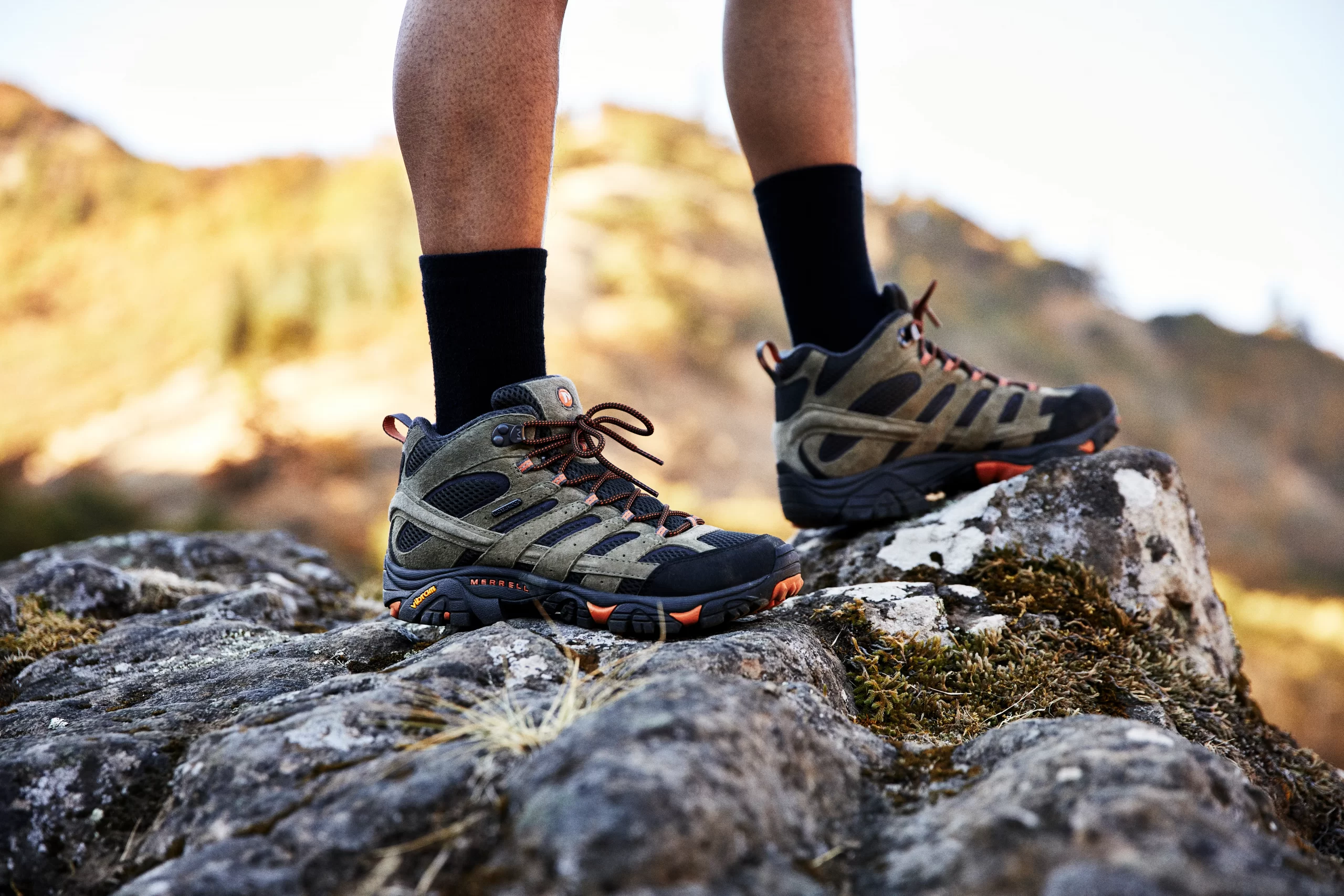 طرق اختيار أفضل الاحذية المناسبة لشكل القدم