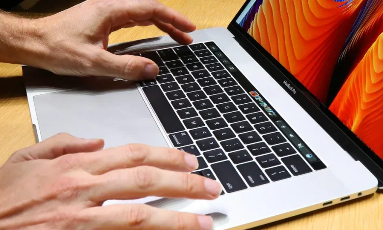 عملاء Apple MacBook سيحصلون على تعويضات باجمالي 50 مليون دولار بسبب لوحة المفاتيح