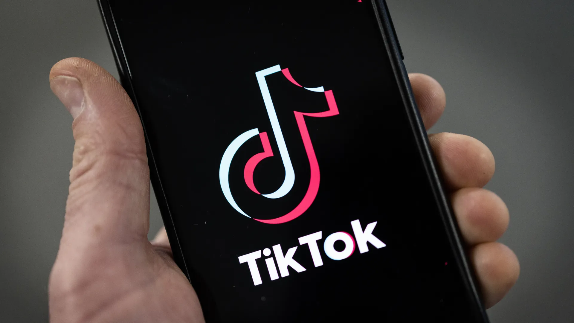 TikTok يواجه غرامة بريطانية بقيمة 12.7 مليون جنيه إسترليني 1