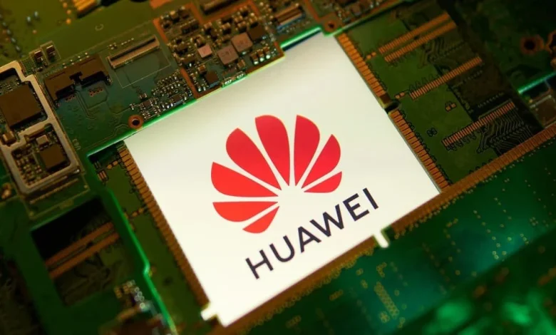 معالج Huawei Ascend 960 يصل مبكرًا في 2027 لمنافسة Nvidia