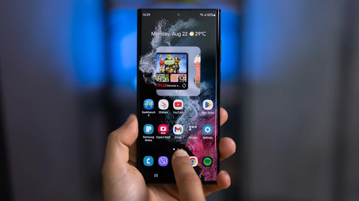هواتف سامسونج التي ستحصل على Android 13 قبل نهاية 2022