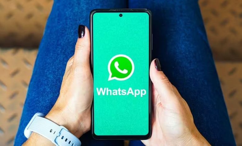 واتساب يعمل على تبسيط خيار تسجيل الخروج